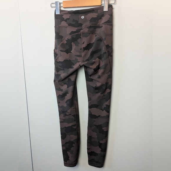 Lululemon Invigorate High-Rise Tight 25" Heritage 365 Camo Brown Earth size 2 - Picture 9 of 12